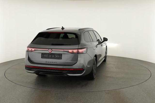 Volkswagen Passat Variant 2.0 TDI 110 kW R-line DSG Black, Pano, AHK, Navi, IQ.Light, Side, Kamera. el. Klappe, 19-Zoll, 5 J.-Garantie 