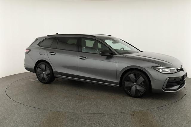 Volkswagen Passat Variant 2.0 TDI 110 kW R-line DSG Black, Pano, AHK, Navi, IQ.Light, Side, Kamera. el. Klappe, 19-Zoll, 5 J.-Garantie 