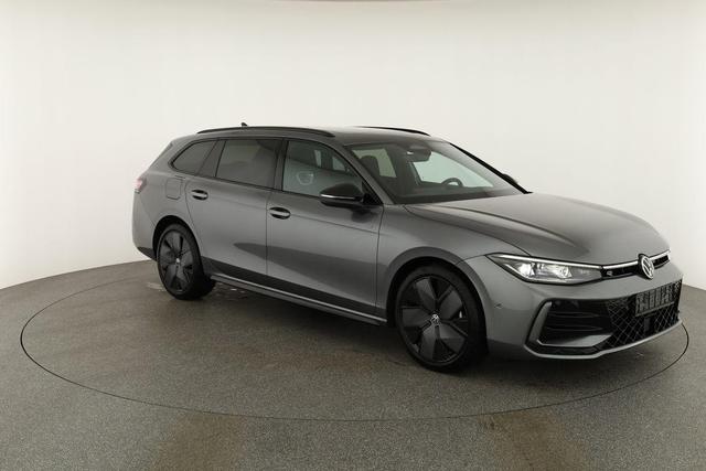 Volkswagen Passat Variant 2.0 TDI 110 kW R-line DSG Black, Pano, AHK, Navi, IQ.Light, Side, Kamera. el. Klappe, 19-Zoll, 5 J.-Garantie 