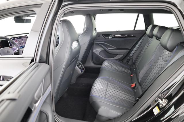 Volkswagen Passat Variant 2.0 TDI 110 kW R-line DSG R-LINE, AHK, Navi, IQ.Light, Side, Kamera, el. Klappe, 18-Zoll, 5 J.-Garantie 