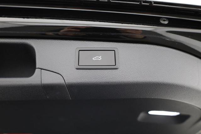 Volkswagen Passat Variant 2.0 TDI 110 kW R-line DSG R-LINE, AHK, Navi, IQ.Light, Side, Kamera, el. Klappe, 18-Zoll, 5 J.-Garantie 