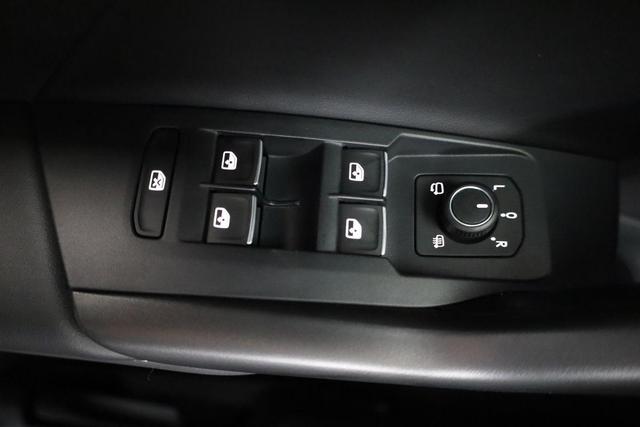 Volkswagen T-Cross 1.5 TSI 110 kW R-Line DSG R-Line, AHK, IQ.Light, Navi, Side, Kamera, 18-Zoll 
