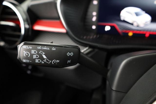 Skoda Fabia Monte Carlo 1.5 TSI DSG Carlo, Ladeboden, LED, Kamera, App-Connect, 17-Zoll 
