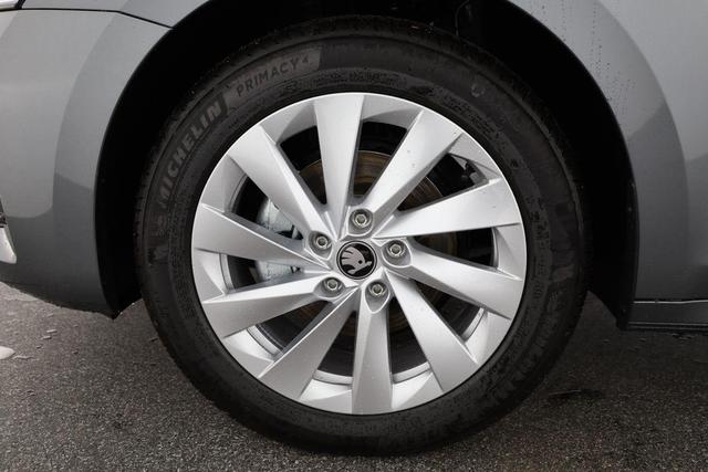 Skoda Octavia Combi 1.5 TSI 110 kW Selection Selection, LED, Side, ACC, Kamera, 17-Zoll 