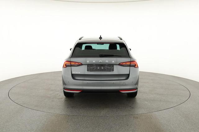 Skoda Octavia Combi 1.5 TSI 110 kW Selection Selection, LED, Side, ACC, Kamera, 17-Zoll 