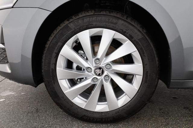 Skoda Octavia Combi 1.5 TSI 110 kW Selection Selection, AHK, LED, Side, ACC, Kamera, 17-Zoll 