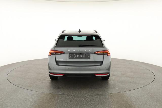 Skoda Octavia Combi 1.5 TSI 110 kW Selection Selection, AHK, LED, Side, ACC, Kamera, 17-Zoll 
