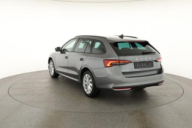 Skoda Octavia Combi 1.5 TSI 110 kW Selection Selection, AHK, LED, Side, ACC, Kamera, 17-Zoll 