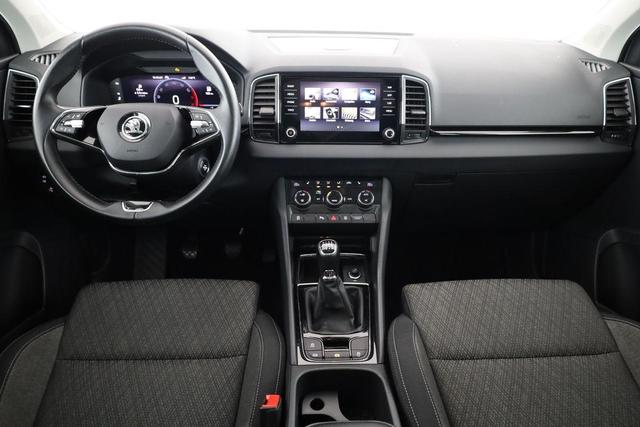 Skoda Karoq Style 1.5 TSI Style, AHK, Pano, LED, Navi, Kamera, 1. Hand 