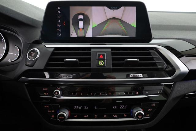 BMW X3 xDrive 20 i xLine xDrive20i xLine, Pano, AHK, Navi, AreaView, Side, 19-Zoll 