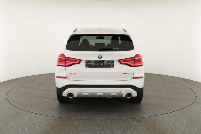 BMW X3 xDrive 20 i xLine xDrive20i xLine, Pano, AHK, Navi, AreaView, Side, 19-Zoll 