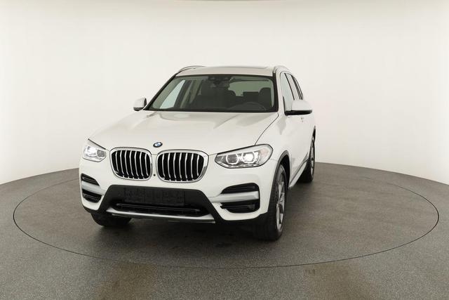 BMW X3 xDrive 20 i xLine xDrive20i xLine, Pano, AHK, Navi, AreaView, Side, 19-Zoll 