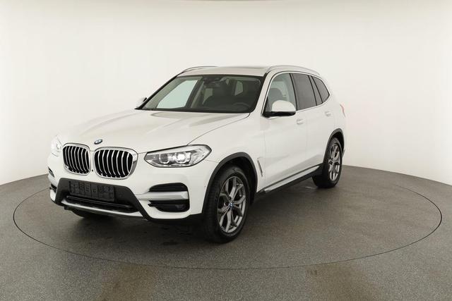 BMW X3 xDrive 20 i xLine xDrive20i xLine, Pano, AHK, Navi, AreaView, Side, 19-Zoll 