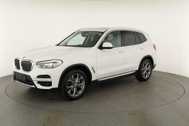 BMW X3 xDrive 20 i xLine xDrive20i xLine, Pano, AHK, Navi, AreaView, Side, 19-Zoll 