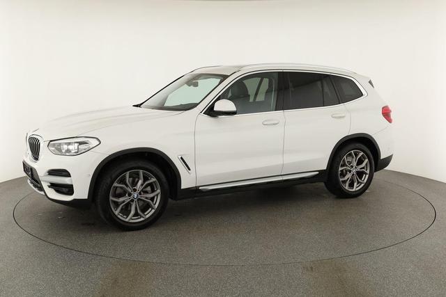 BMW X3 xDrive 20 i xLine xDrive20i xLine, Pano, AHK, Navi, AreaView, Side, 19-Zoll 