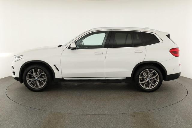 BMW X3 xDrive 20 i xLine xDrive20i xLine, Pano, AHK, Navi, AreaView, Side, 19-Zoll 