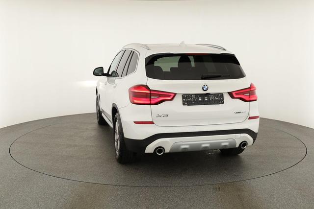 BMW X3 xDrive 20 i xLine xDrive20i xLine, Pano, AHK, Navi, AreaView, Side, 19-Zoll 