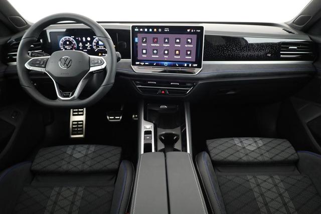 Volkswagen Passat Variant 2.0 TSI 150 kW R-Line DSG Black, Pano, AHK, Navi, IQ.Light, Side, Kamera, el. Klappe, 19-Zoll, 5 J.-Garantie 