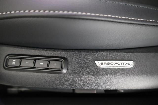 Volkswagen Passat Variant 2.0 TSI 150 kW R-Line DSG Black, Pano, AHK, Navi, IQ.Light, Side, Kamera, el. Klappe, 19-Zoll, 5 J.-Garantie 