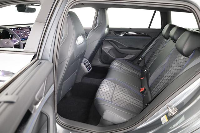Volkswagen Passat Variant 2.0 TSI 150 kW R-Line DSG Black, Pano, AHK, Navi, IQ.Light, Side, Kamera, el. Klappe, 19-Zoll, 5 J.-Garantie 