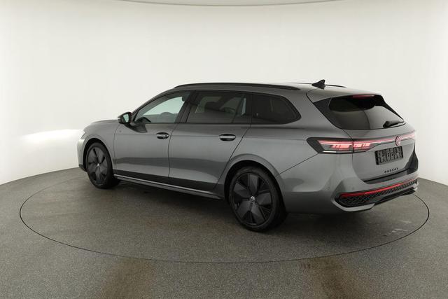 Volkswagen Passat Variant 2.0 TSI 150 kW R-Line DSG Black, Pano, AHK, Navi, IQ.Light, Side, Kamera, el. Klappe, 19-Zoll, 5 J.-Garantie 
