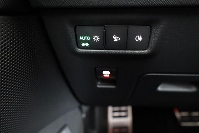 Skoda Kodiaq 2.0 TDI 142 kW 4x4 Sportline DSG Sportline, AHK, Navi, Matrix, Canton, Side, FS-beheizbar, el-Klappe, Kamera, 19-Zoll, 5 J.-Garantie 