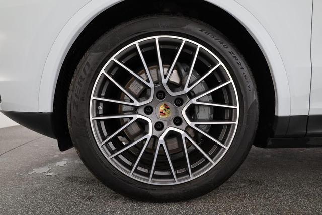 Porsche Cayenne S Sport Chrono, LED, AHK, Pano, Bose, Luft, 21-Zoll 