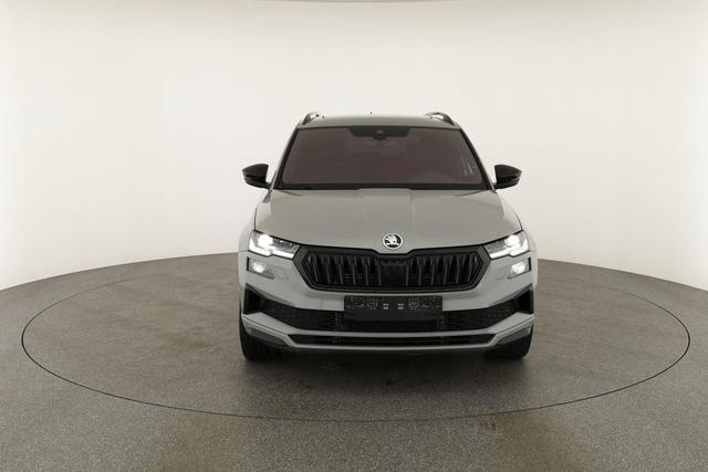 Skoda Karoq Sportline 4x4 2.0 TSI DSG 4x4, Pano, AHK, Navi, Matrix, el. Klappe, FS-beheizbar, 19-Zoll, 1. Hand 