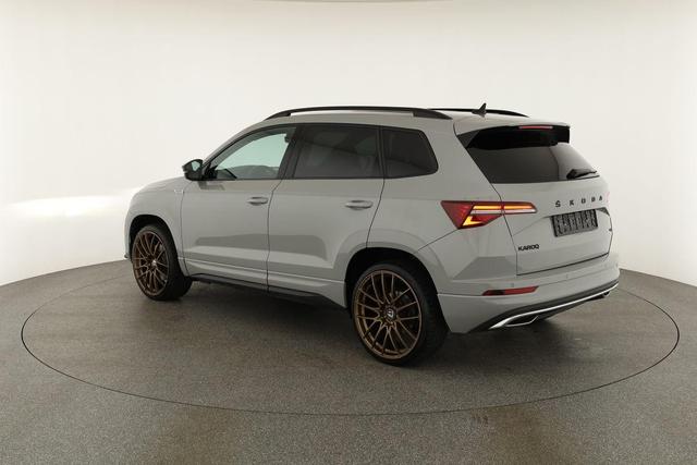 Skoda Karoq Sportline 4x4 2.0 TSI DSG 4x4, Pano, AHK, Navi, Matrix, el. Klappe, FS-beheizbar, 19-Zoll, 1. Hand 