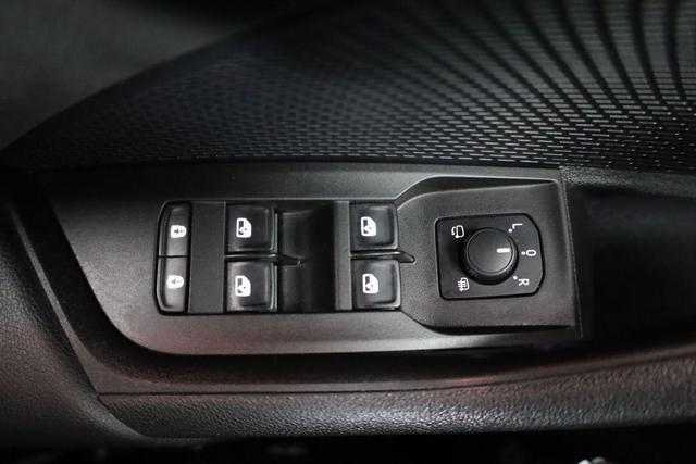 Skoda Octavia Combi RS Plus 4x4 TDI DSG, AHK, HuD, Matrix, Side, 19-Zoll 