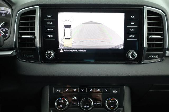 Skoda Karoq Style 1.5 TSI DSG Style, LED, Navi, Kamera, ACC, AppConnect, Ladeboden 