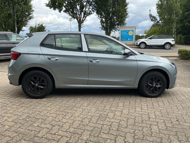 Skoda Fabia 1.0 TSI Classic *SHZ,PDC V+H,KAMERA* 