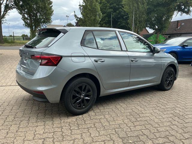 Skoda Fabia 1.0 TSI Classic *SHZ,PDC V+H,KAMERA* 