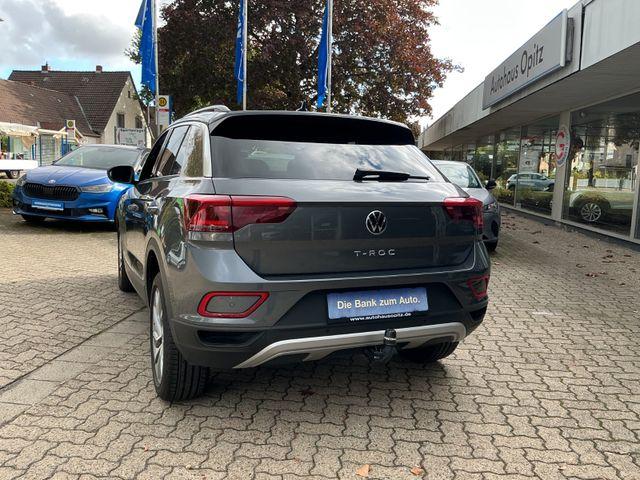 Volkswagen T-Roc 1.5 TSI DSG Move mit STANDHEIZUNG und AHK 