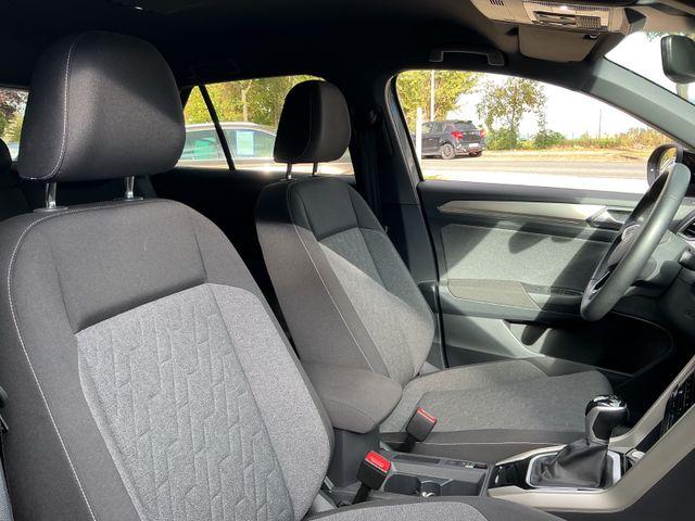 Volkswagen T-Roc 1.5 TSI DSG Move mit STANDHEIZUNG und AHK 