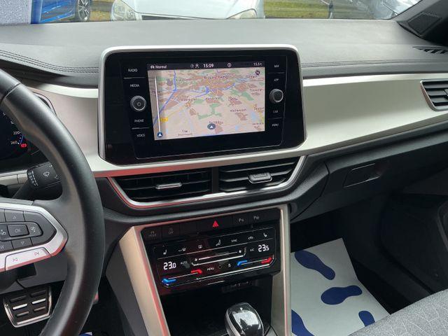 Volkswagen T-Roc 1.5 TSI DSG Move mit STANDHEIZUNG und AHK 