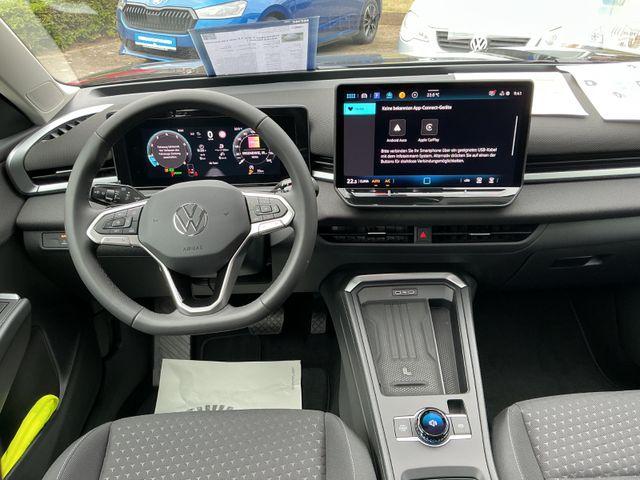 Volkswagen T-Roc 1.5 eTSI DSG Life *NAVI,5J.GAR.,ALLWETTERR 