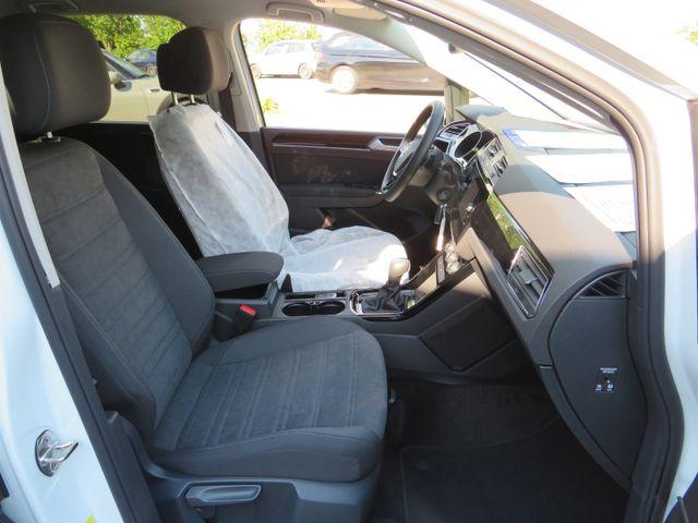 Volkswagen Touran 1.5 TSI Evo Highline DSG *NAVI,7-SITZER* 