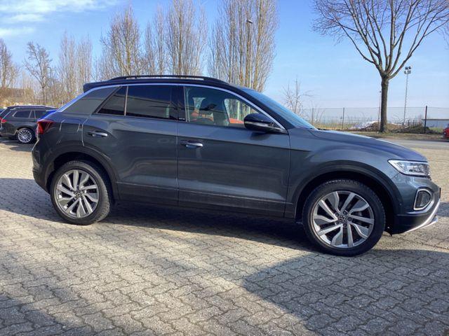Volkswagen T-Roc 1.5 TSI DSG Move mit STANDHEIZUNG und AHK 
