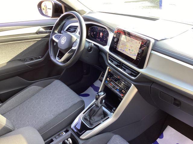 Volkswagen T-Roc 1.5 TSI DSG Move mit STANDHEIZUNG und AHK 