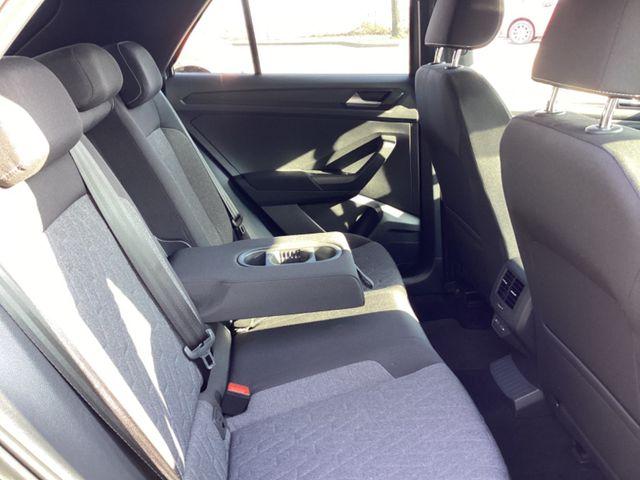 Volkswagen T-Roc 1.5 TSI DSG Move mit STANDHEIZUNG und AHK 