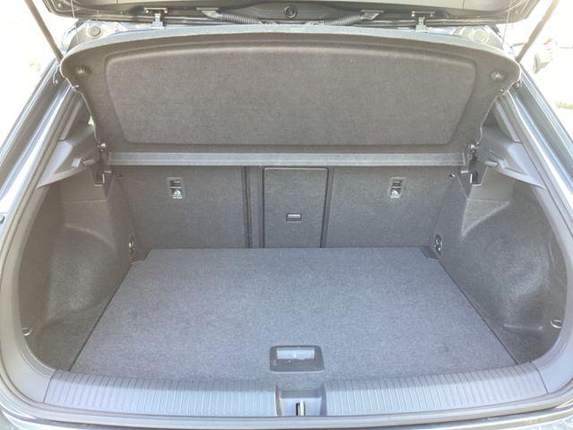 Volkswagen T-Roc 1.5 TSI DSG Move mit STANDHEIZUNG und AHK 