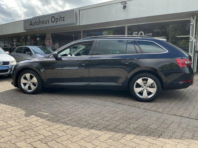 Skoda Superb Combi 2.0 TDI Ambition *STANDH.,NAVI,XEN* 