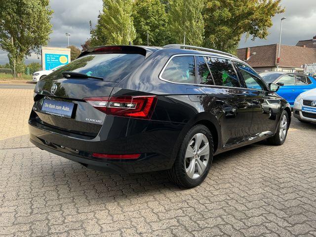 Skoda Superb Combi 2.0 TDI Ambition *STANDH.,NAVI,XEN* 