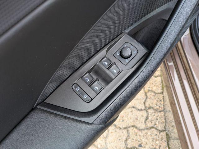 Skoda Octavia Combi 1.5 TSI Style *1.HAND,NAVI,RFK* 