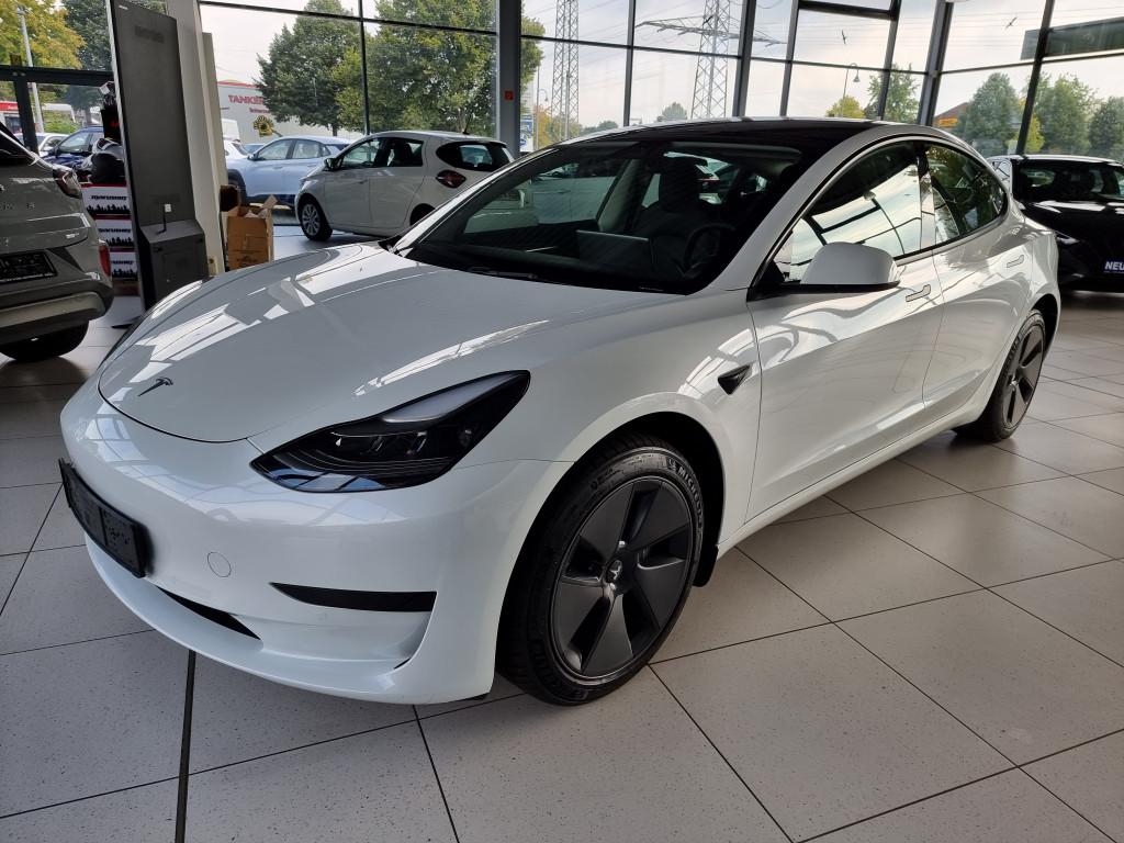 Tesla Model 3 Longe Range, 2021 Refresh*INNEN Weiß*, EU-Neuwagen &  Reimporte, Autohaus Kleinfeld, EU Fahrzeuge