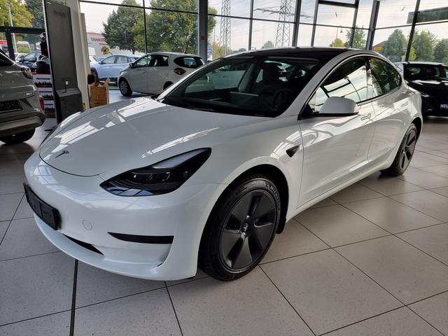 Gebrauchtfahrzeug Tesla Model 3 - Longe Range, 2021 Refresh INNEN Weiß 