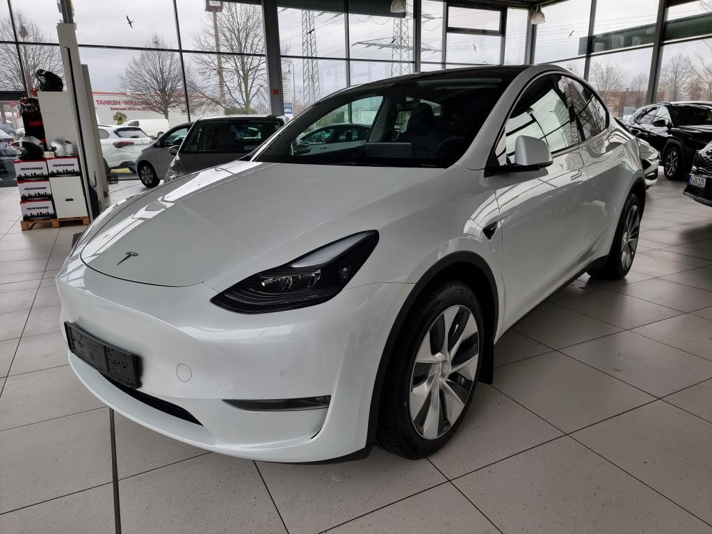 Tesla Model Y 2022 Pictures - Image to u