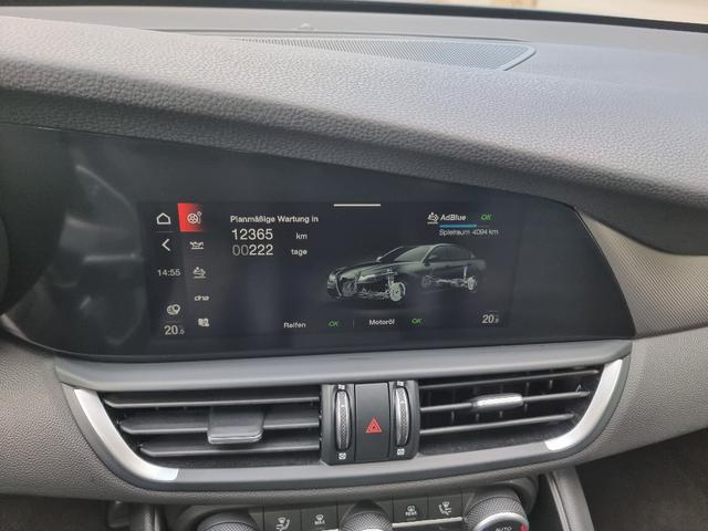 Alfa Romeo Giulia Veloce Q4 Automatik I NAVI Schiebedach 