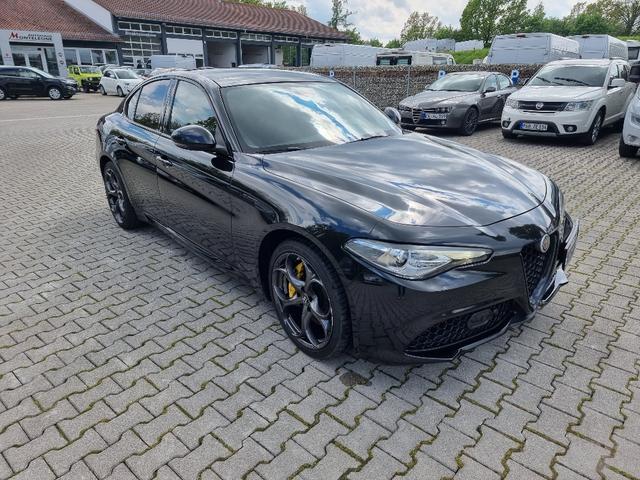Alfa Romeo Giulia Veloce Q4 Automatik I NAVI Schiebedach 